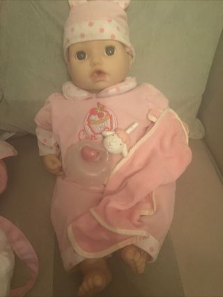 Zapf Baby Annabell Doll Cries Gurgles Open / Close Eyes With Outfit & Bottle 2