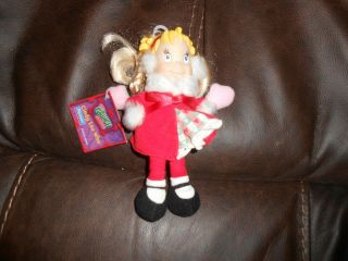 Playmates Dr.  Seuss Cindy Lou Who Doll 5 3/4 Inches Tall