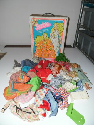 Vintage Mattel Barbie Fashion Doll Trunk With Clothes And Some Dolls