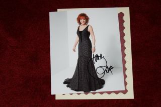 Reba Mcentire Photograph Handsigned 8 X 10,  With