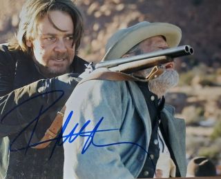 Russell Crowe Authentic Signed 8x10 Photo W/