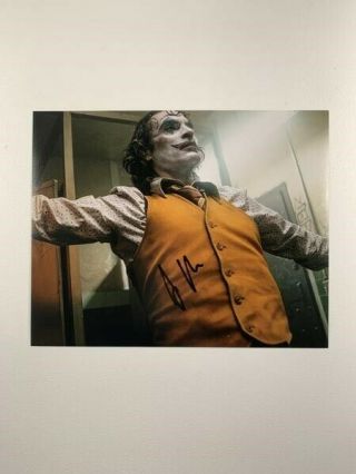Joaquin Phoenix Joker 8x10 Photo Signed Autographed