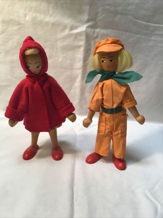 Pair Vintage Wood Peg Dolls Made In Poland Hand Painted 7 "
