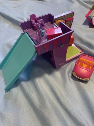 Magnetic Polly Pocket Garage With Car And Furniture 2